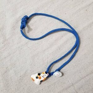 Flying Colors vintage ceramic cat and mouse necklace